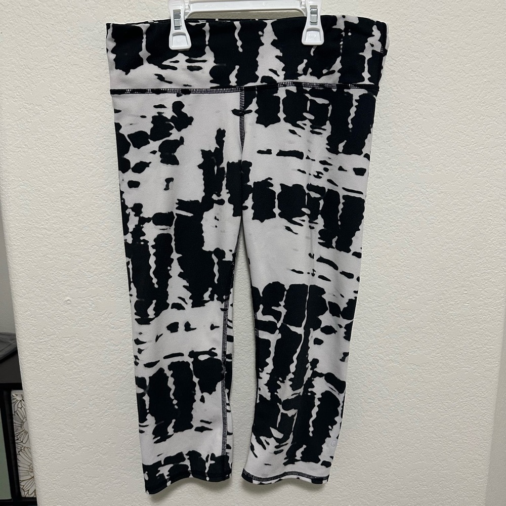 Alo yoga leggings!
